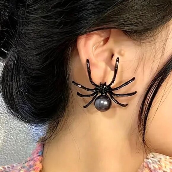 Spider Earrings Pearl Body Goth Emo Scene Halloween Creepy Scary Statement large - Picture 3 of 5